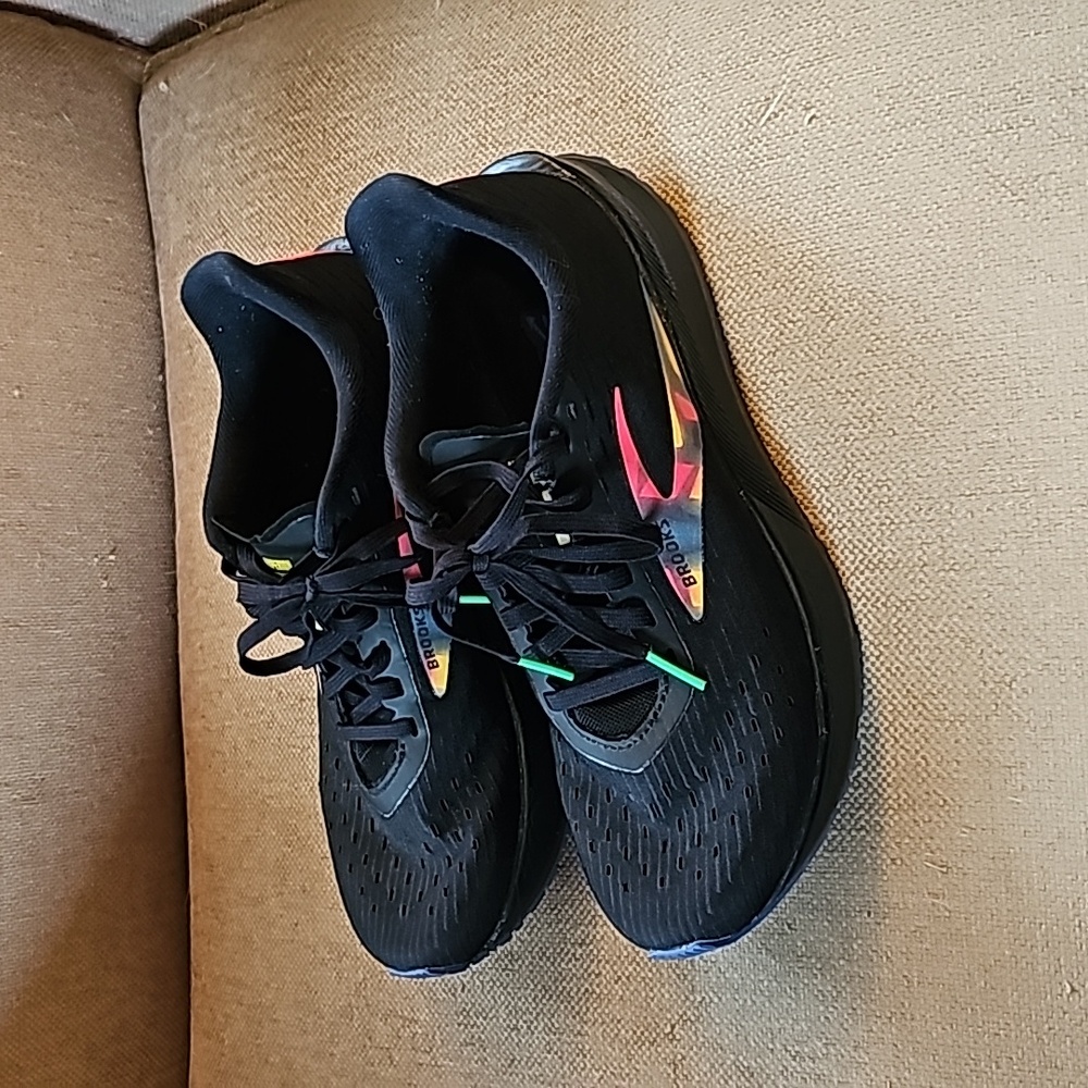 Brooks Hyperion Tempo Road Running Shoe